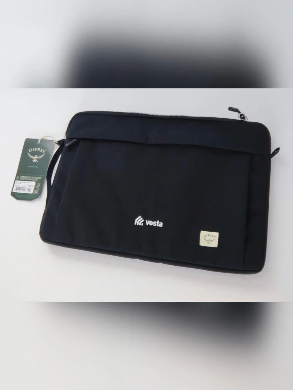 NWT. Osprey Arcane Black Laptop Sleeve. 11×16×1.